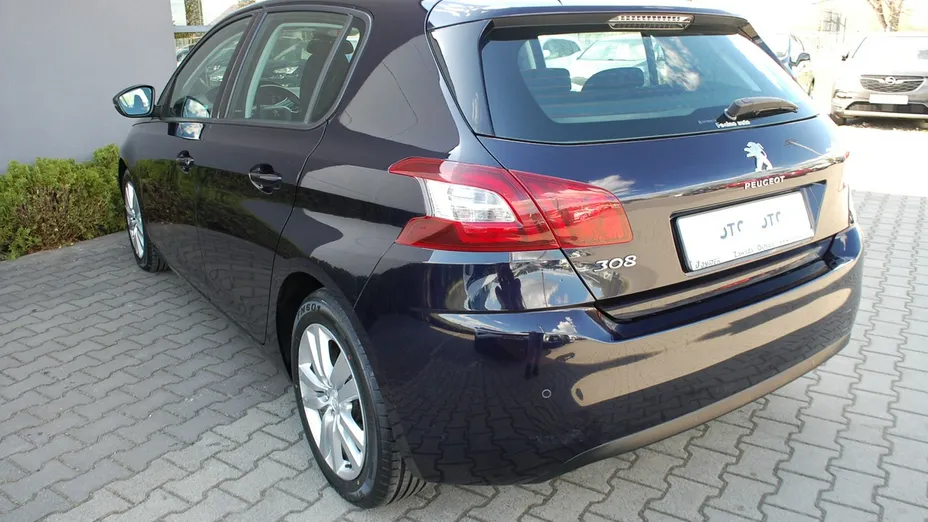 PEUGEOT 308 -