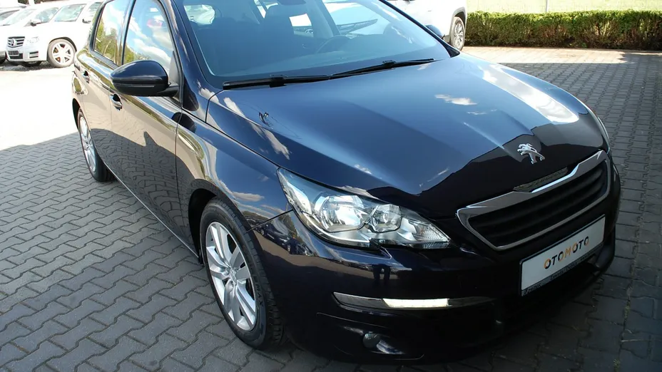 PEUGEOT 308 -