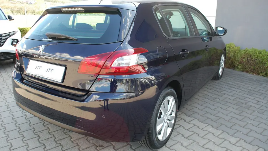 PEUGEOT 308 -