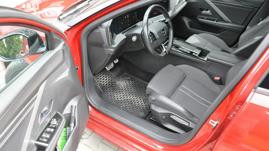 OPEL Astra -