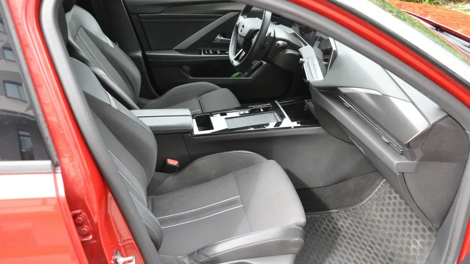 OPEL Astra -