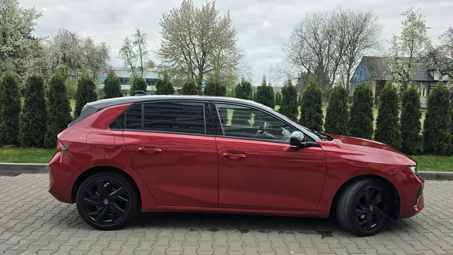 OPEL Astra -