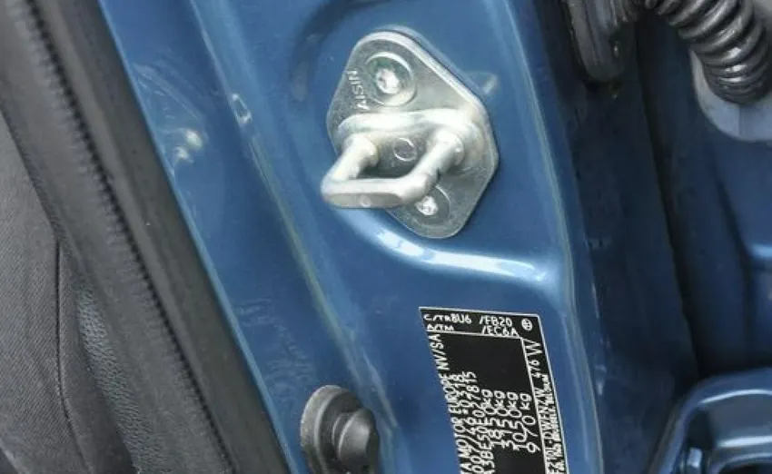 TOYOTA Corolla -