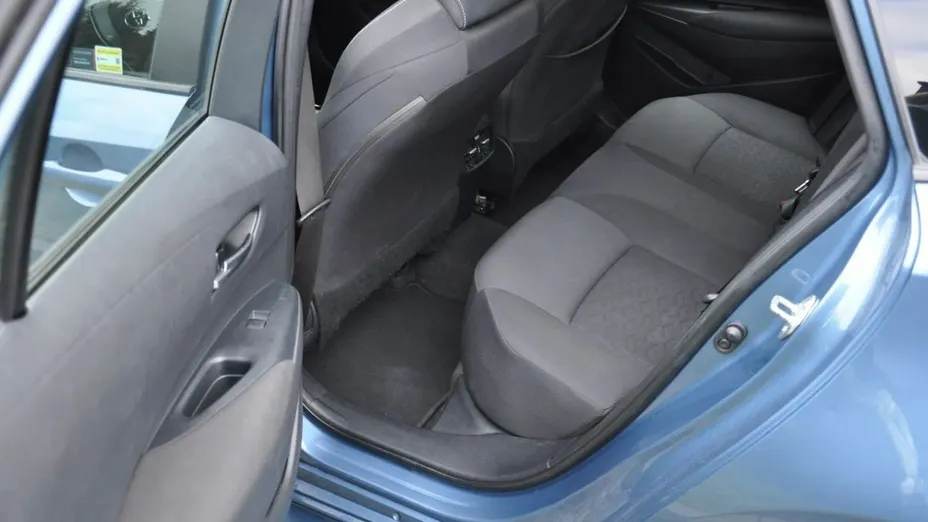 TOYOTA Corolla -