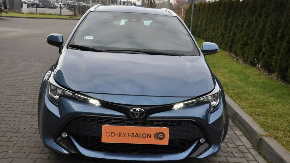TOYOTA Corolla -