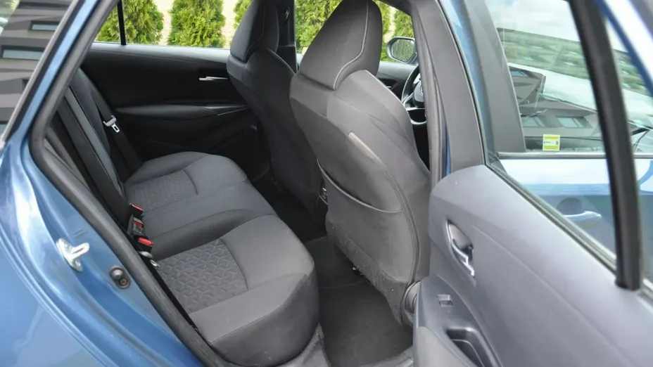 TOYOTA Corolla -