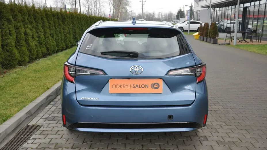 TOYOTA Corolla -