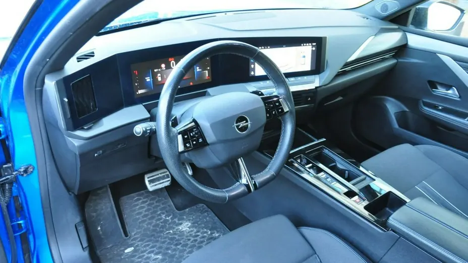 OPEL Astra -