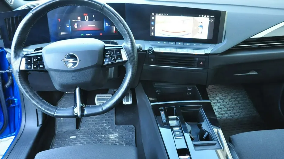 OPEL Astra -