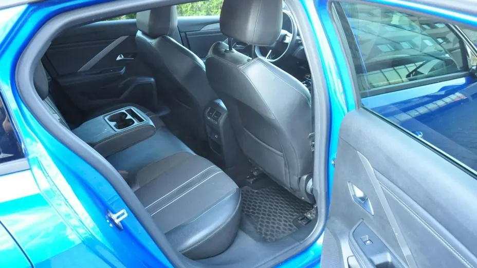 OPEL Astra -