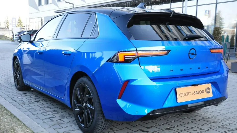 OPEL Astra -
