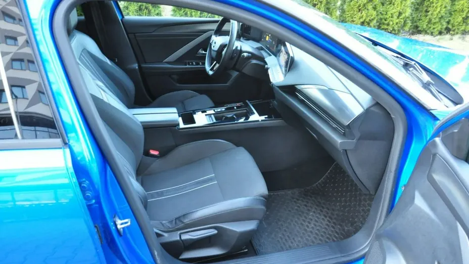 OPEL Astra -