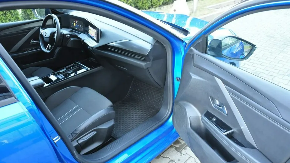 OPEL Astra -