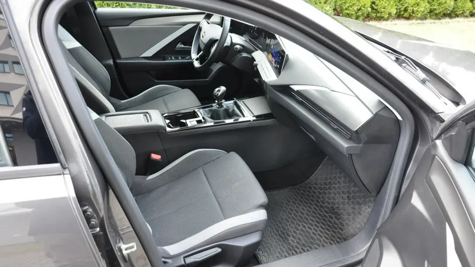 OPEL Astra -