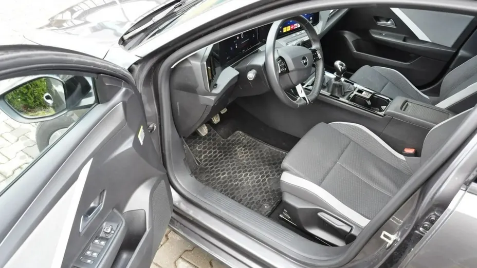 OPEL Astra -