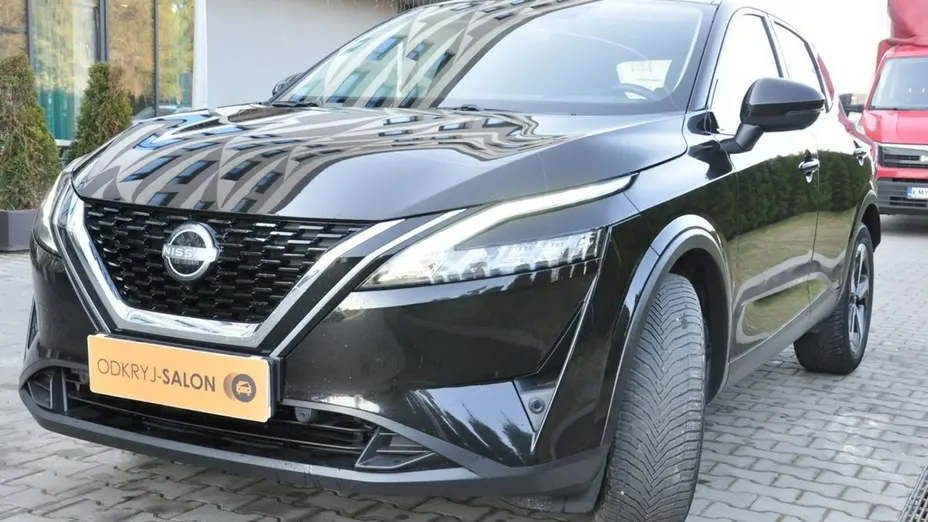 NISSAN Qashqai -