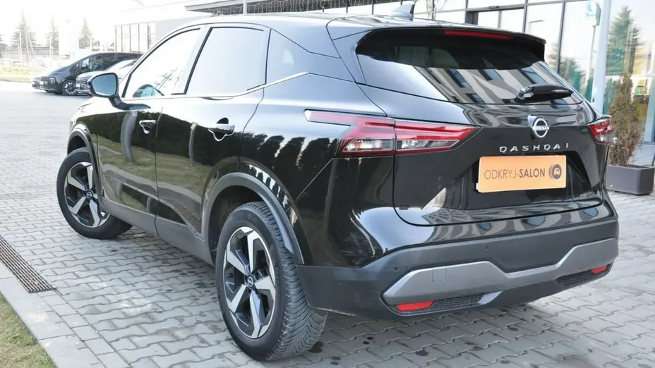 NISSAN Qashqai -