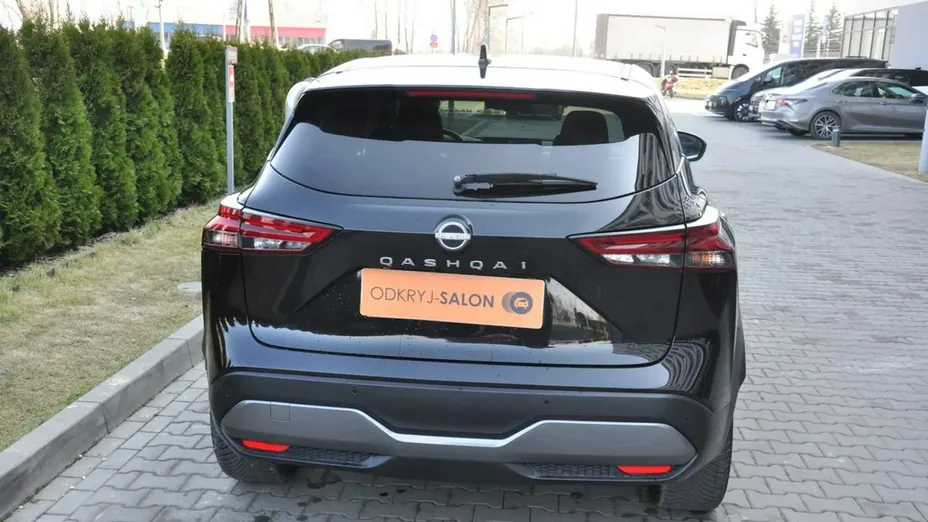 NISSAN Qashqai -