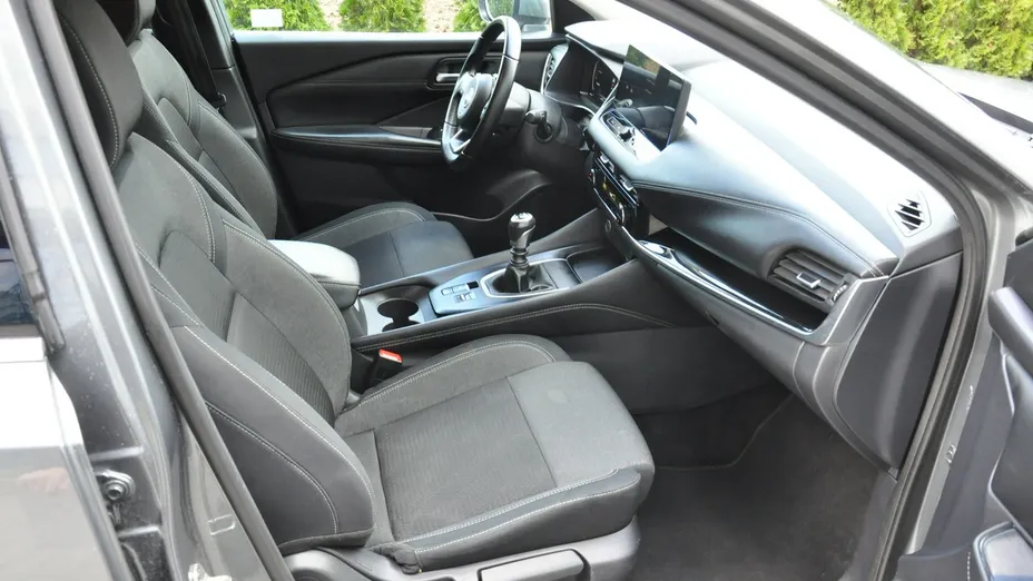NISSAN Qashqai -