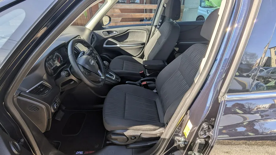 OPEL Zafira -