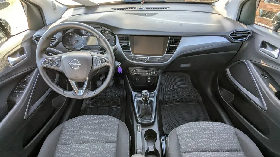 OPEL Crossland X -
