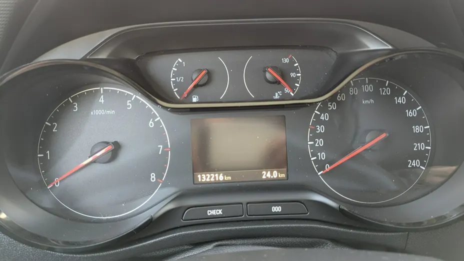 OPEL Crossland X -