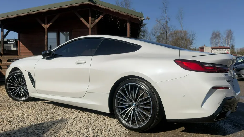 BMW Seria 8 -