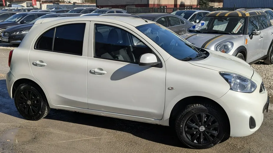 NISSAN Micra -