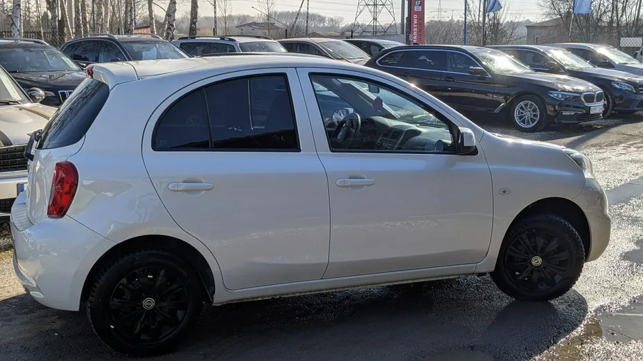 NISSAN Micra -