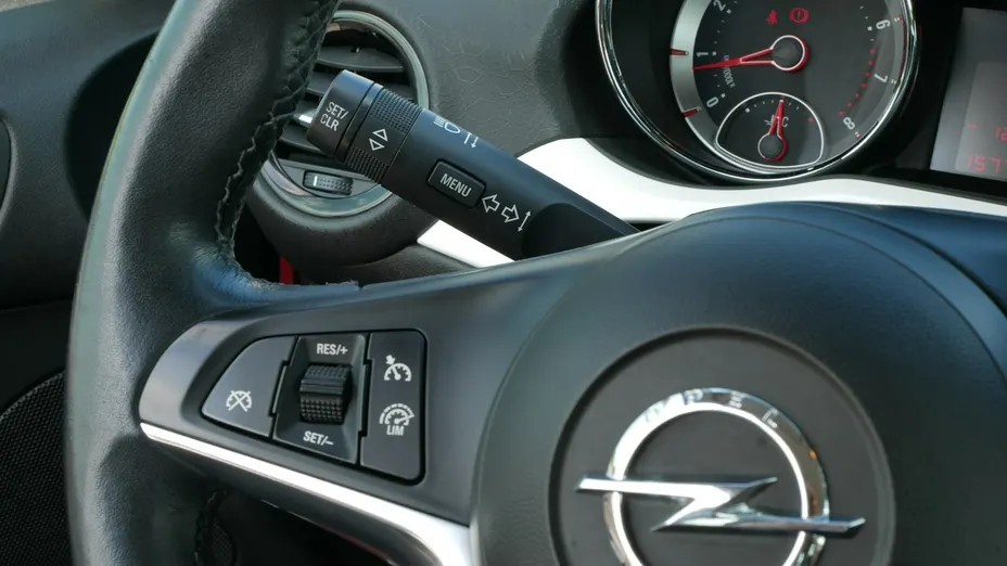 OPEL Adam -