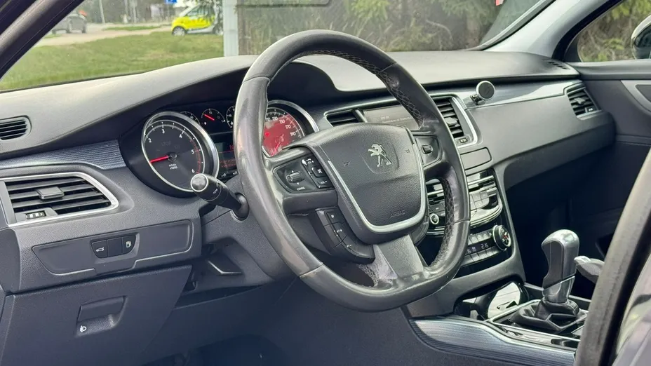 PEUGEOT 508 -