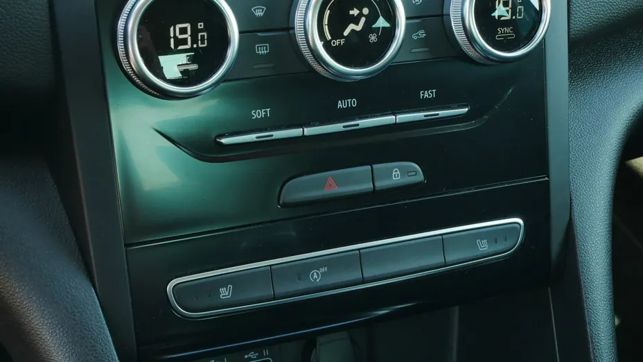 RENAULT Megane -