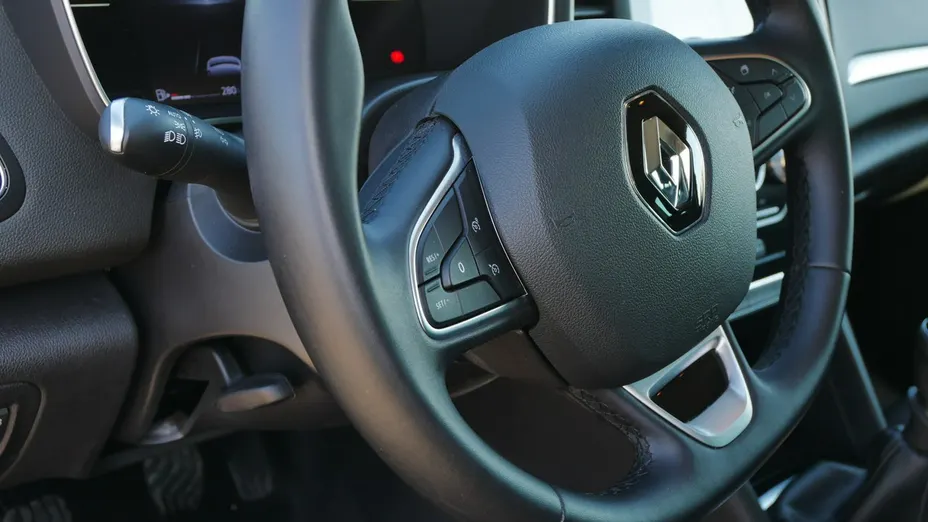 RENAULT Megane -