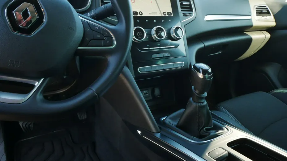 RENAULT Megane -