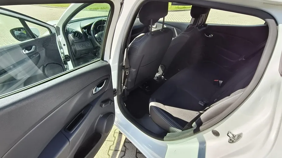 RENAULT Clio -