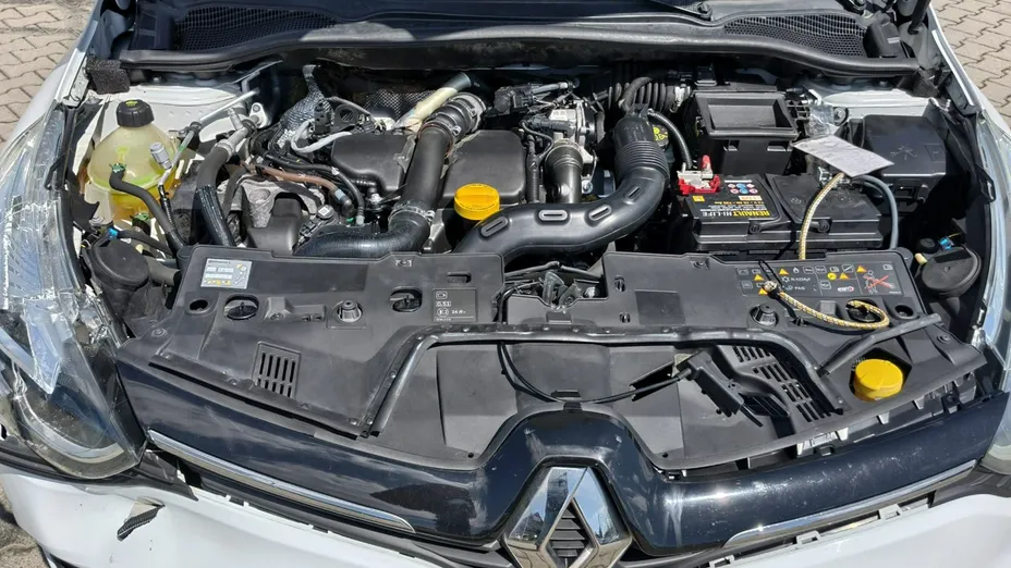 RENAULT Clio -