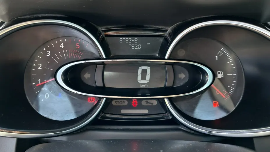 RENAULT Clio -