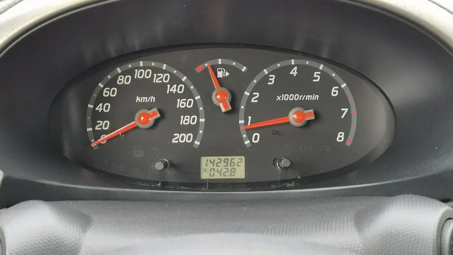 NISSAN Micra -