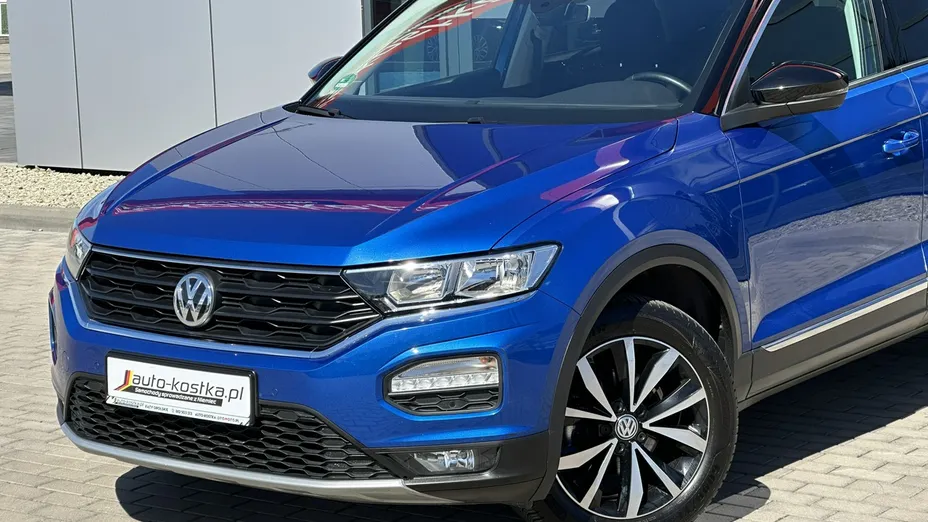 VOLKSWAGEN T-ROC -
