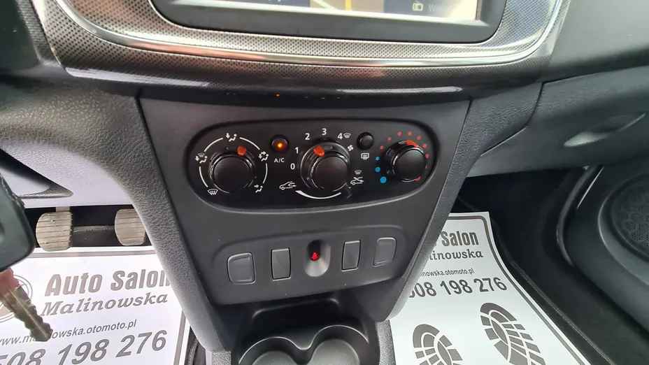DACIA Sandero -