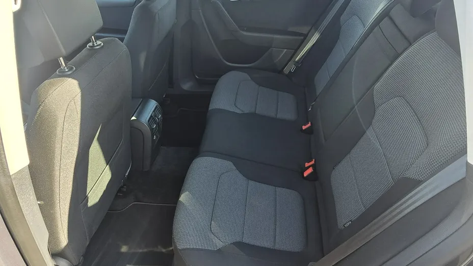 VOLKSWAGEN Passat -