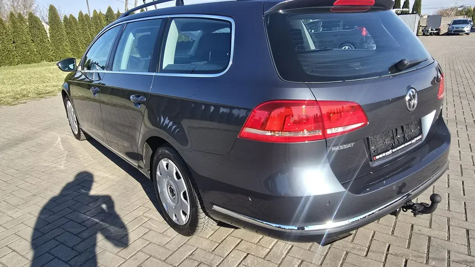 VOLKSWAGEN Passat -
