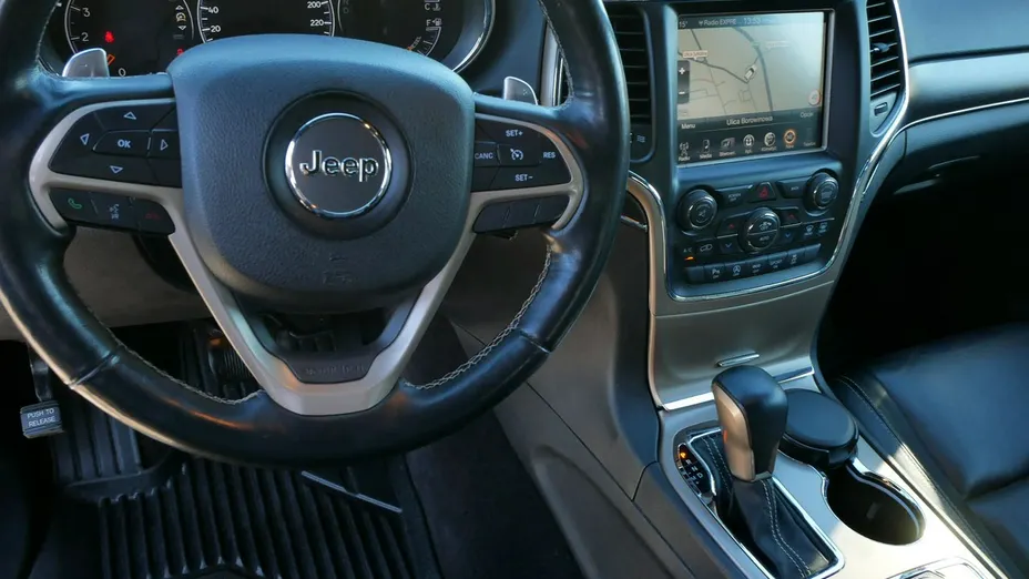 JEEP Grand Cherokee -