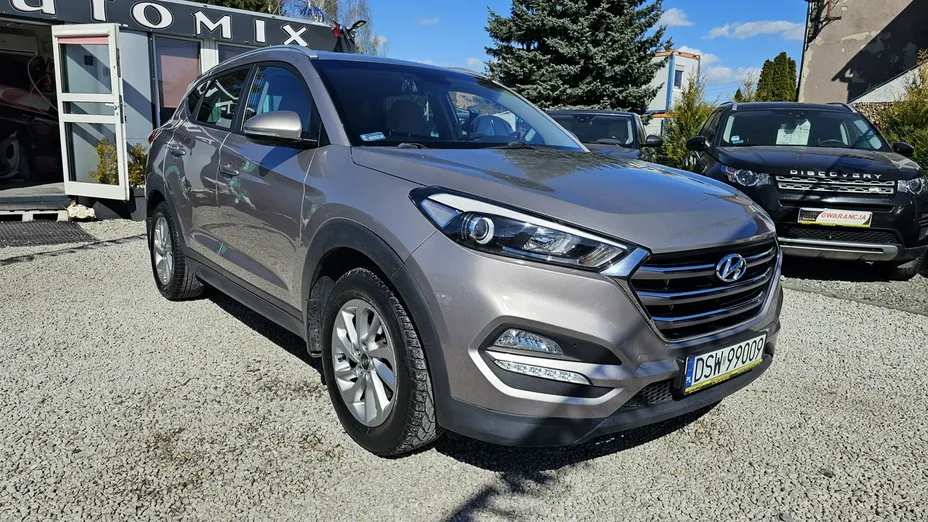 HYUNDAI Tucson -