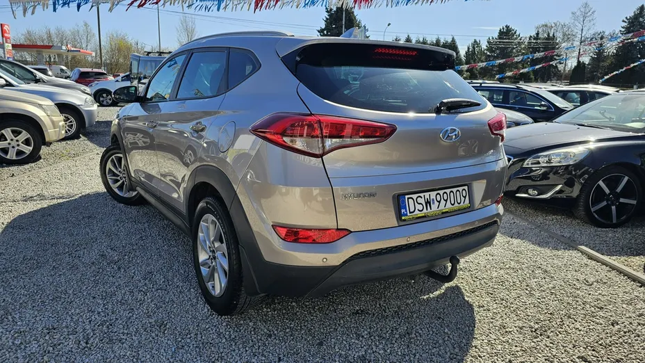 HYUNDAI Tucson -