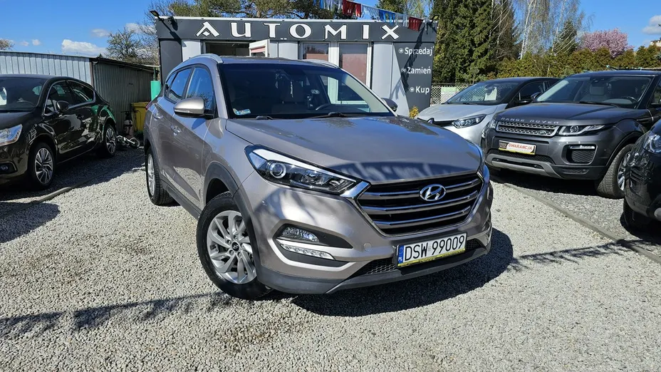 HYUNDAI Tucson -