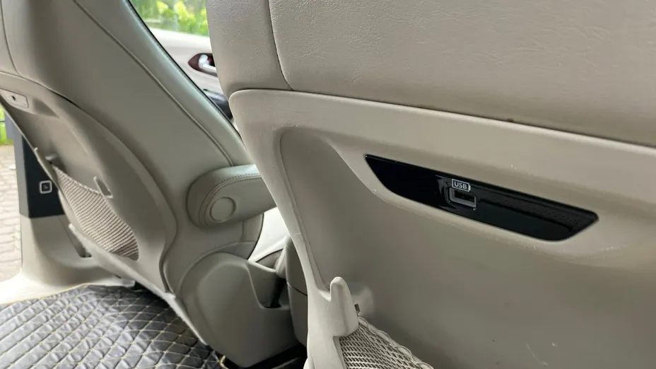 CHRYSLER Pacifica -
