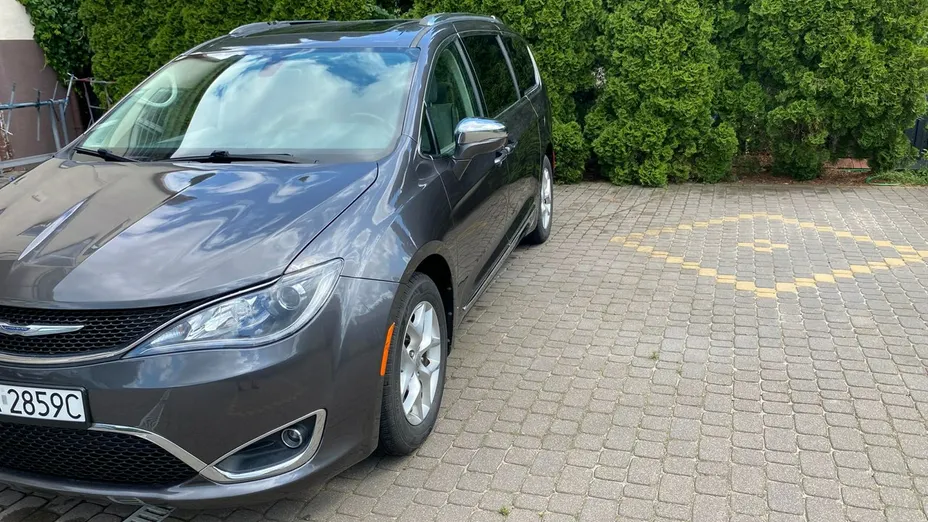 CHRYSLER Pacifica -
