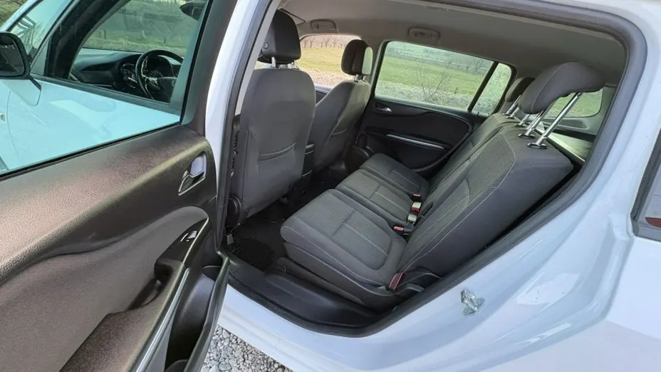 OPEL Zafira -