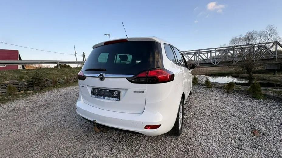 OPEL Zafira -